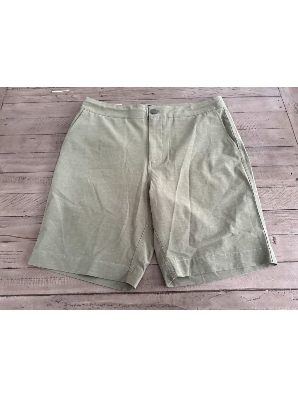 NWT Faherty All Day Short 9" Olive Green Size 33